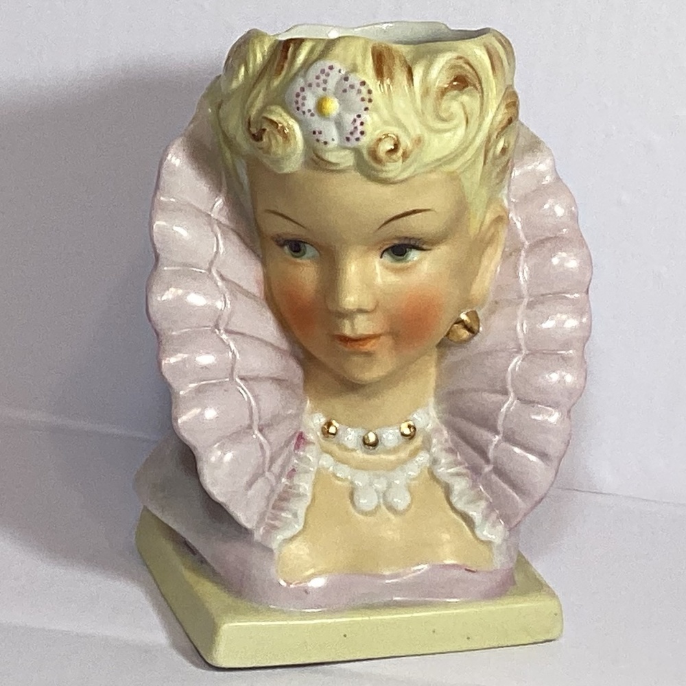 UCAGCO Victorian Lady Head Vase High Fan Collar